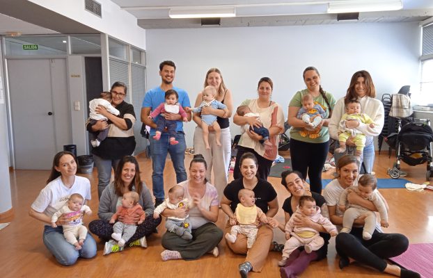 Massatge Infantil (7 sessions) i taller de bebeteca (1 sessió)