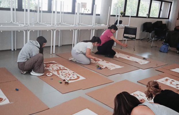 Taller d’ Art a càrrec de Perla Osollo per a educadores de les Escoletes del municipi d’ Alaquàs- 21 de maig de 2024