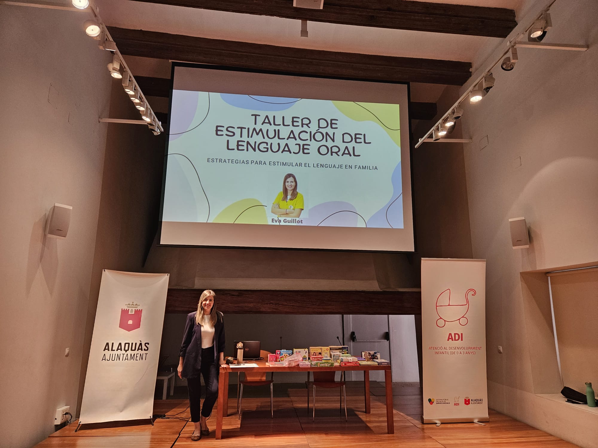 Xarrada Estratègies per a Estimular el LLenguatge a casa (0–6 anys)